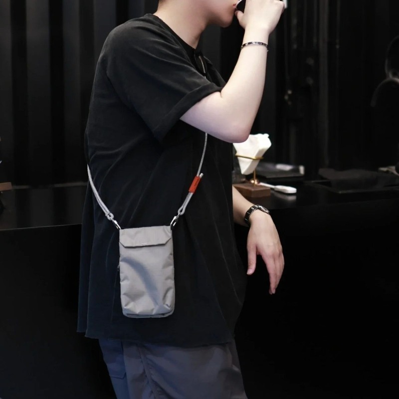 Bolso cruzado delgado para hom - Phone Accessories Men reseña y precio